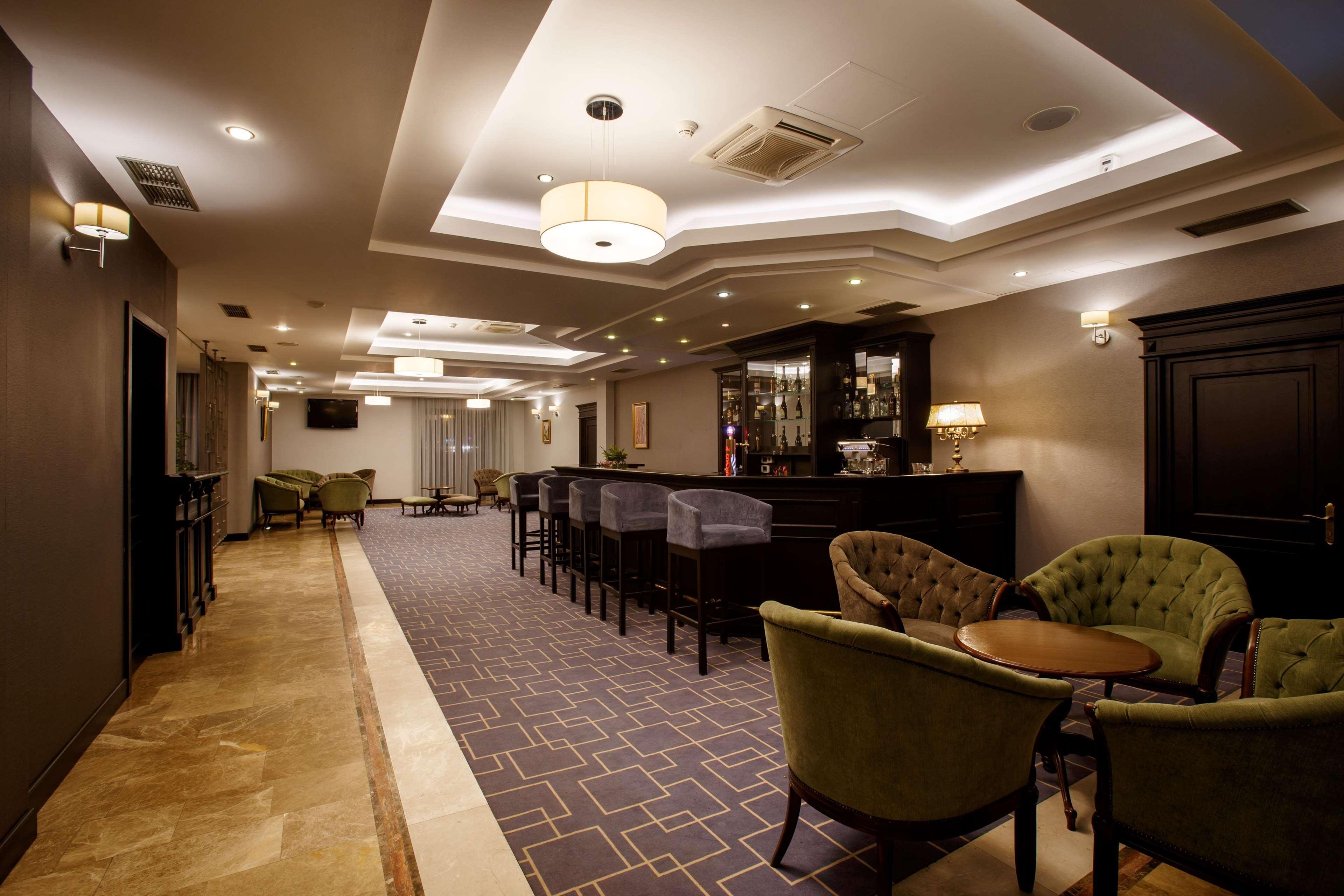 Doubletree By Hilton Hotel Sighisoara - Cavaler Экстерьер фото