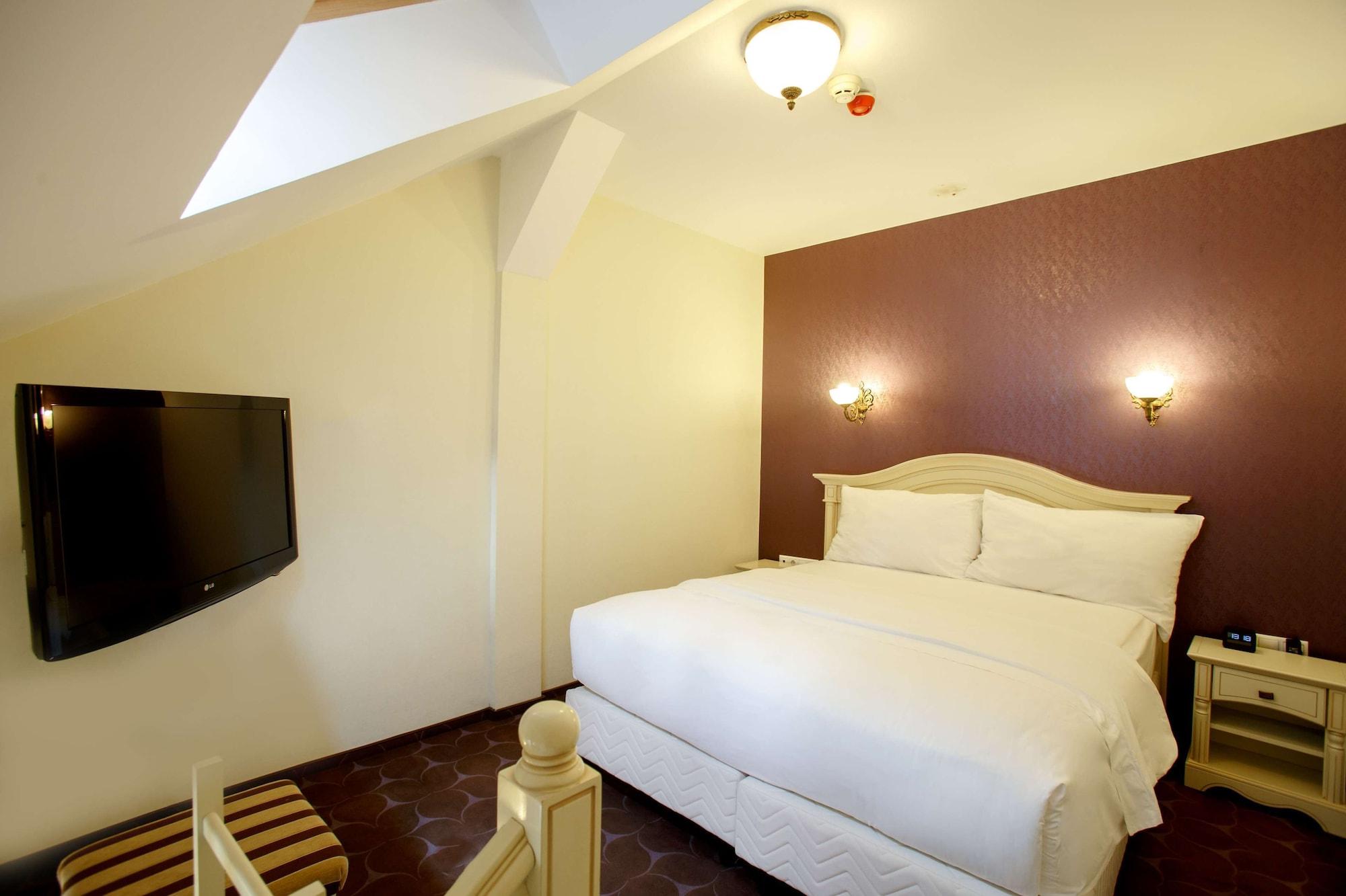 Doubletree By Hilton Hotel Sighisoara - Cavaler Экстерьер фото