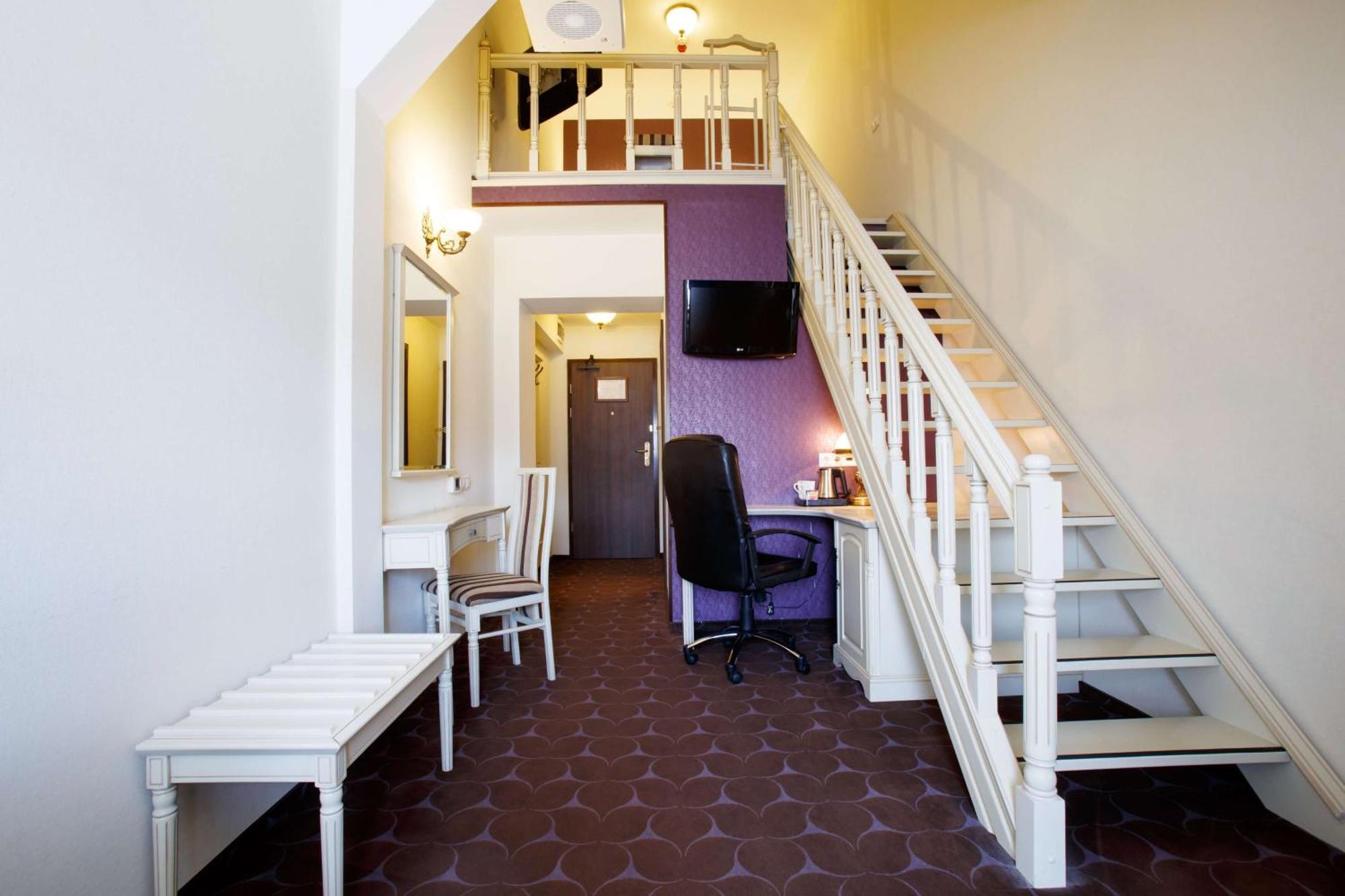 Doubletree By Hilton Hotel Sighisoara - Cavaler Экстерьер фото